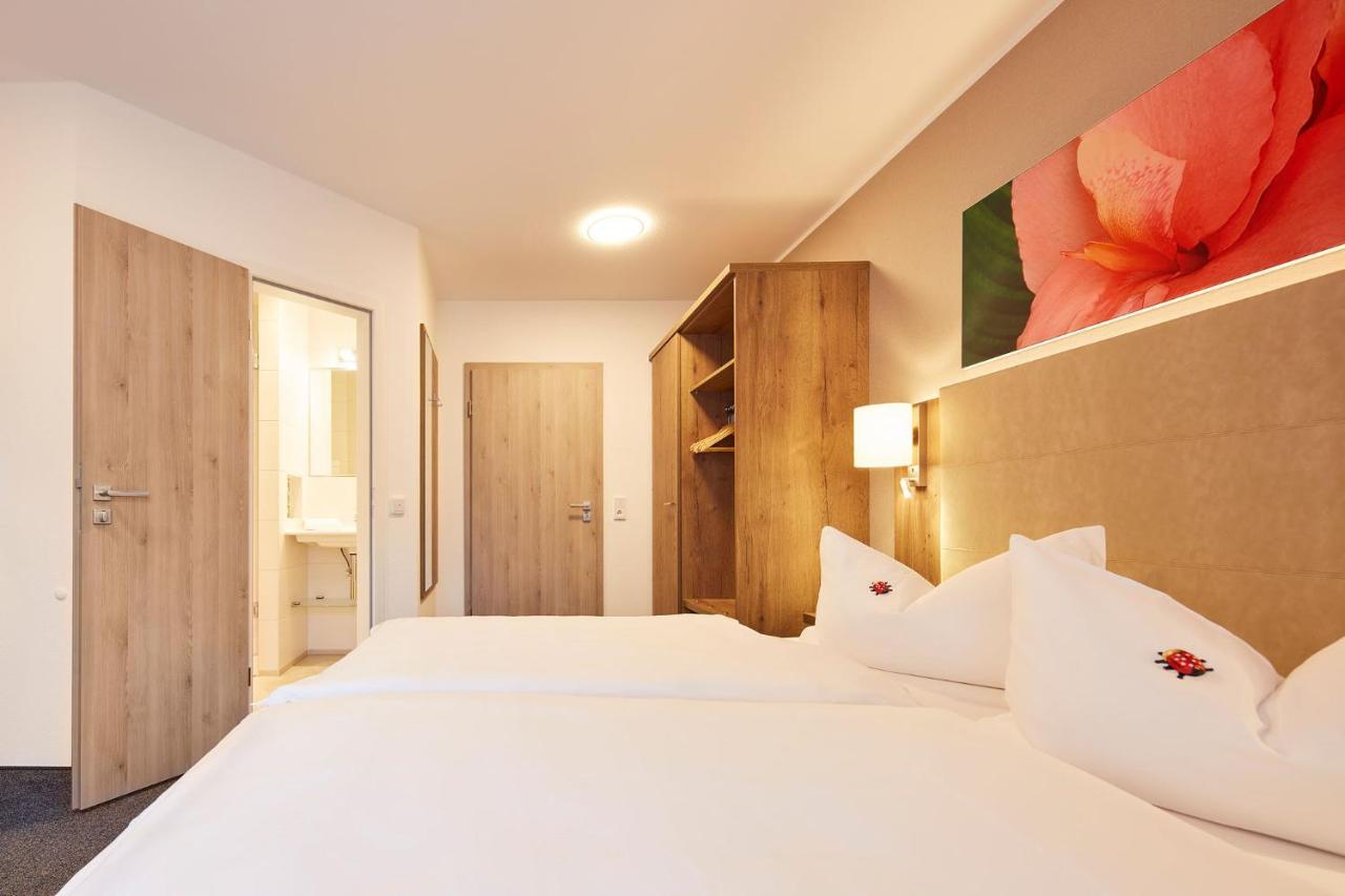 Hotel Garni Sonnenhof Reichenberg  Экстерьер фото